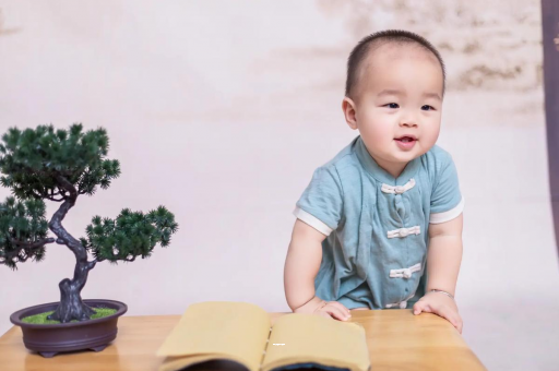 枣阳宝宝爱吐奶是什么原因